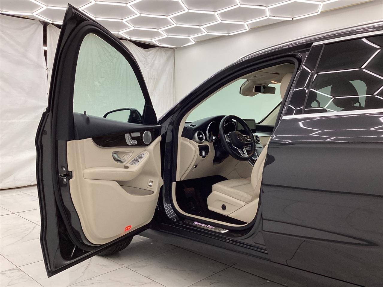 Mercedes-Benz GLC GLC 300 4MATIC SUV 2020