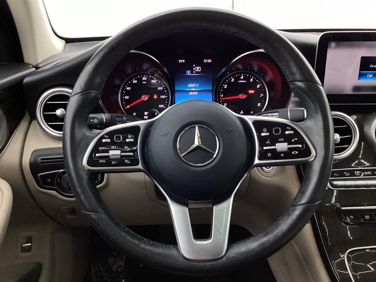Mercedes-Benz GLC GLC 300 4MATIC SUV 2020