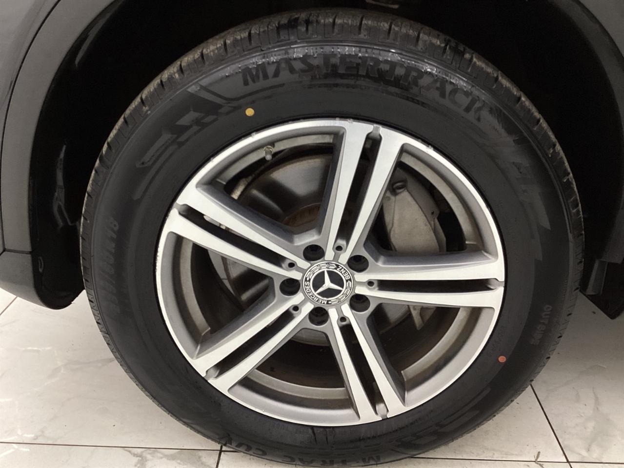 Mercedes-Benz GLC GLC 300 4MATIC SUV 2020