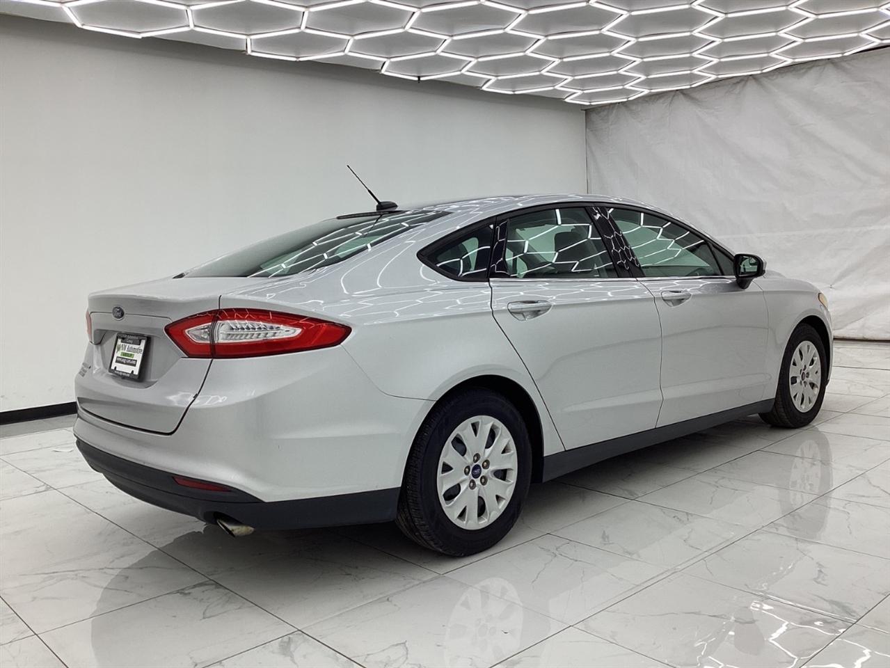Ford Fusion 4dr Sdn S FWD 2013