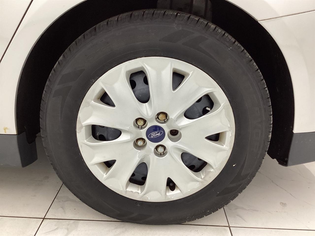 Ford Fusion 4dr Sdn S FWD 2013