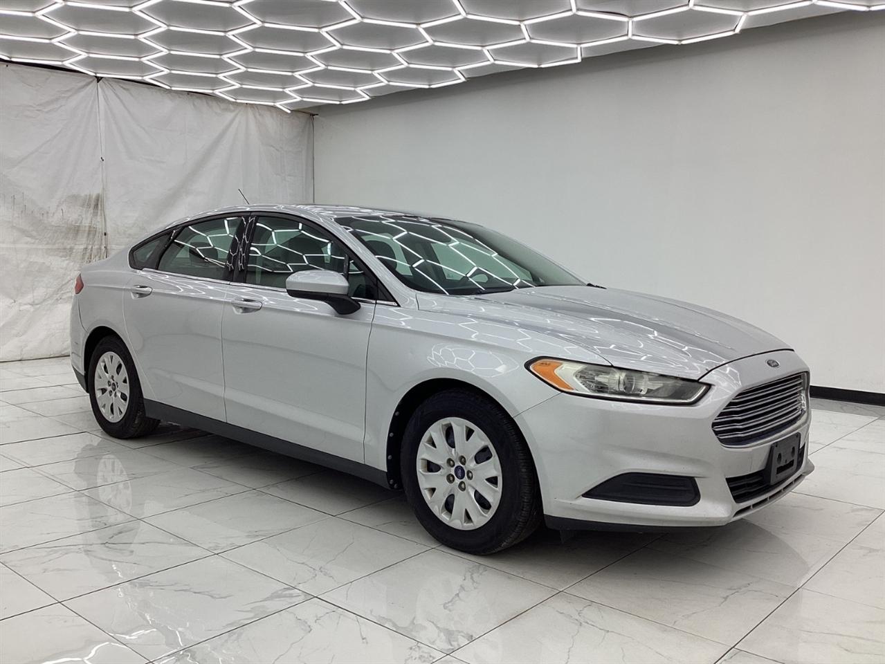Ford Fusion 4dr Sdn S FWD 2013