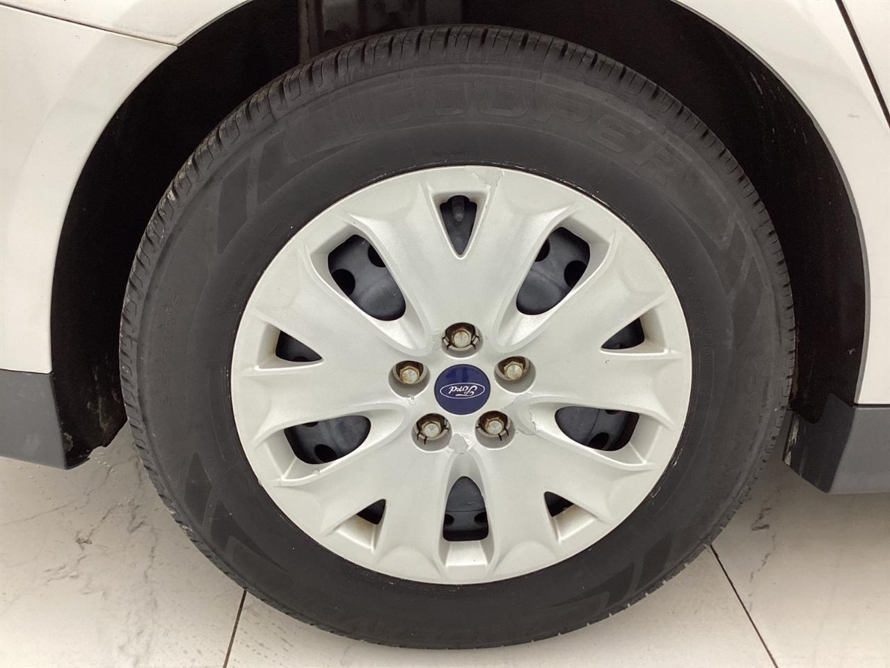 Ford Fusion 4dr Sdn S FWD 2013