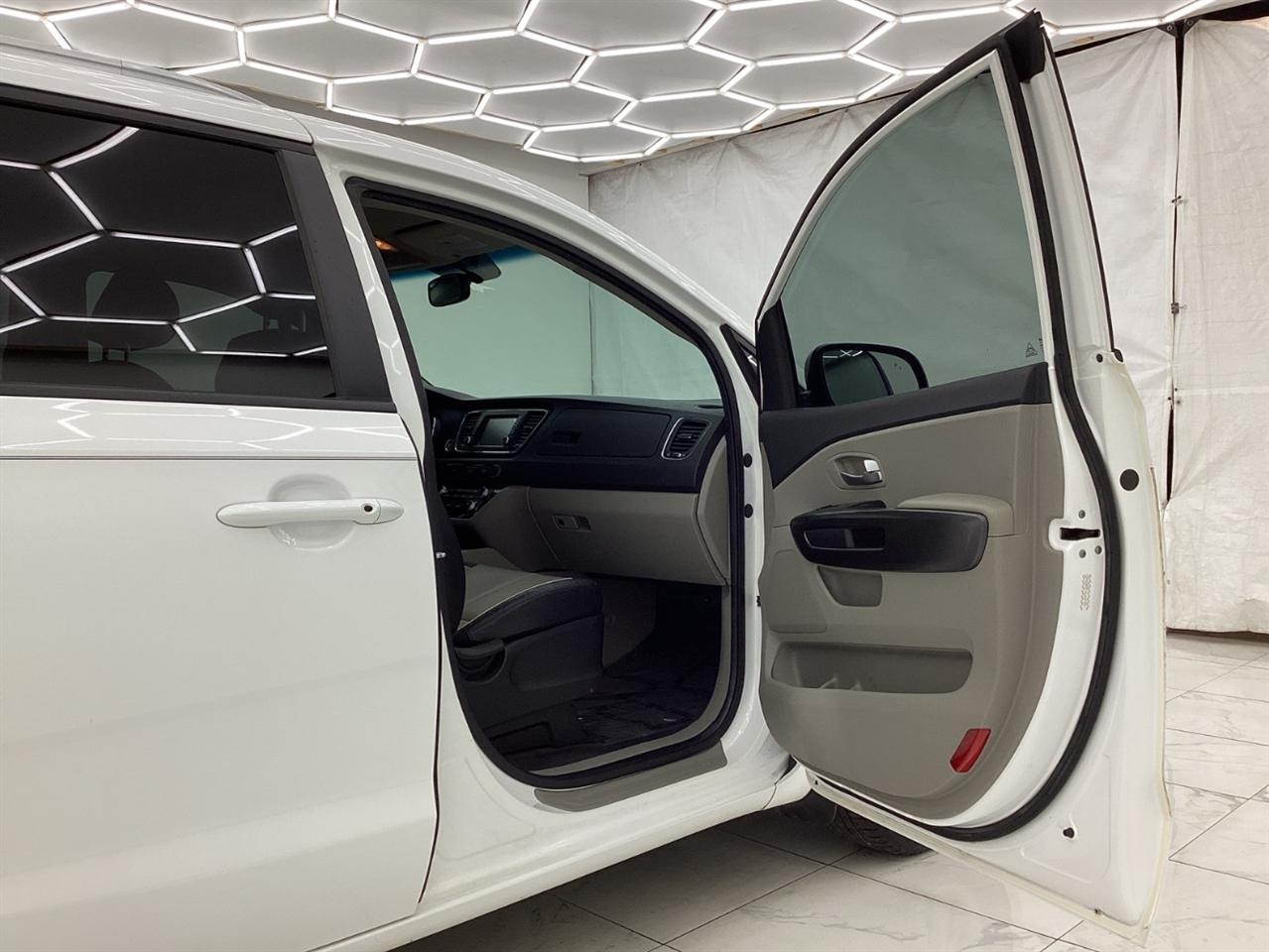 Kia Sedona EX FWD 2020