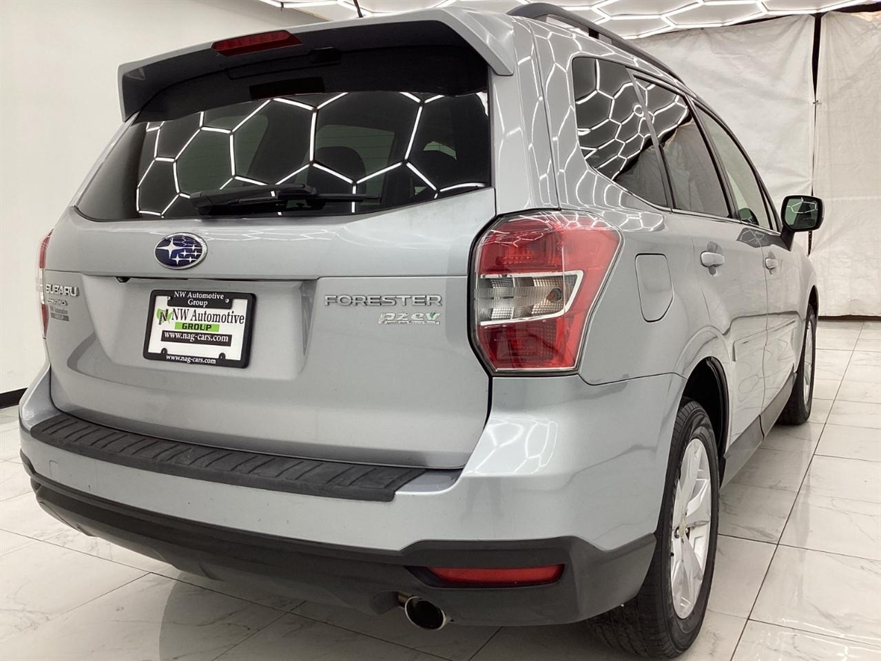 Subaru Forester 4dr Auto 2.5i Limited PZEV 2014