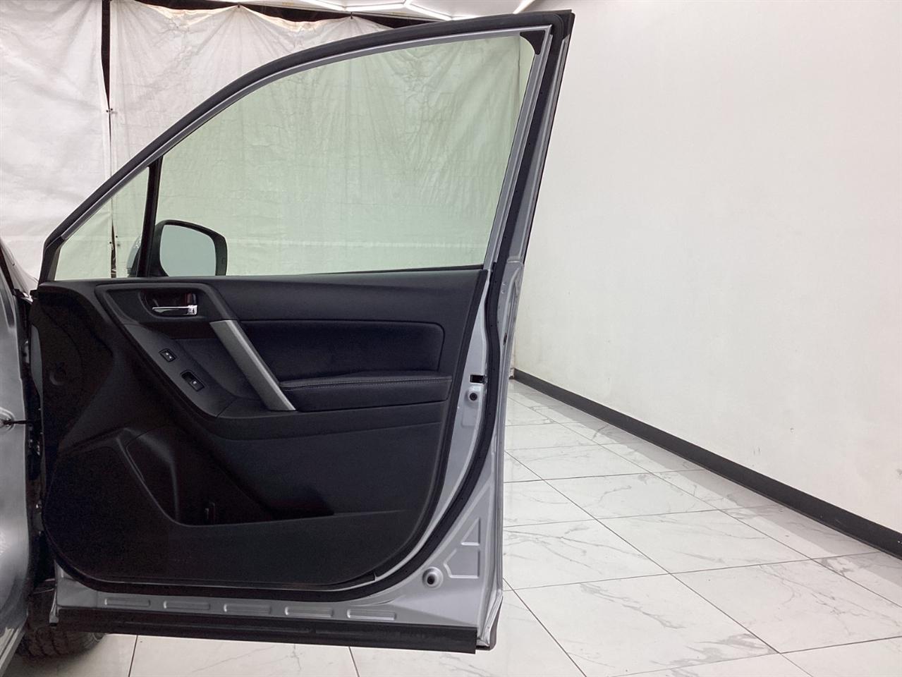 Subaru Forester 4dr Auto 2.5i Limited PZEV 2014