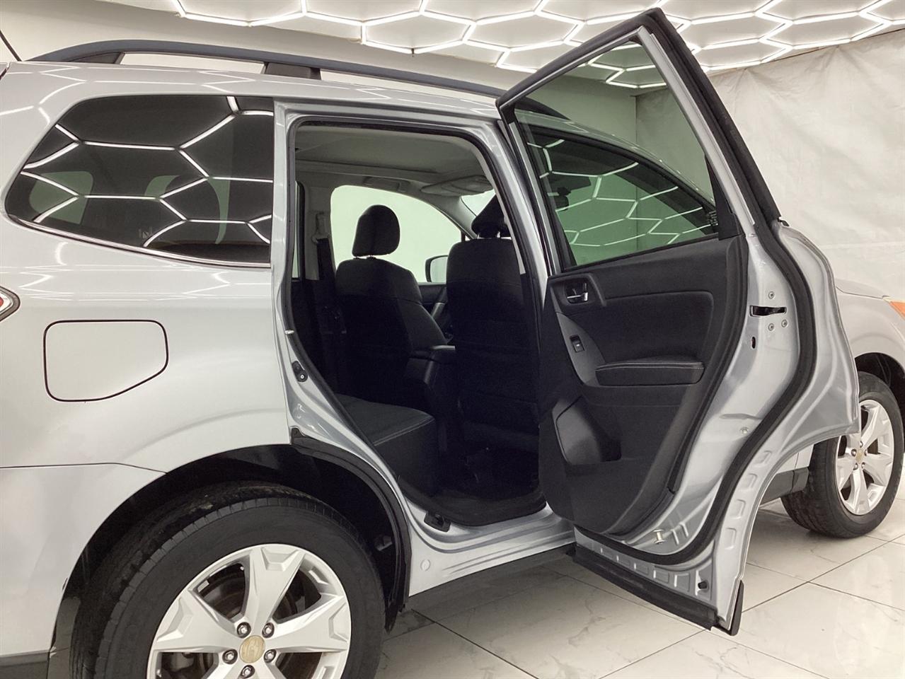 Subaru Forester 4dr Auto 2.5i Limited PZEV 2014