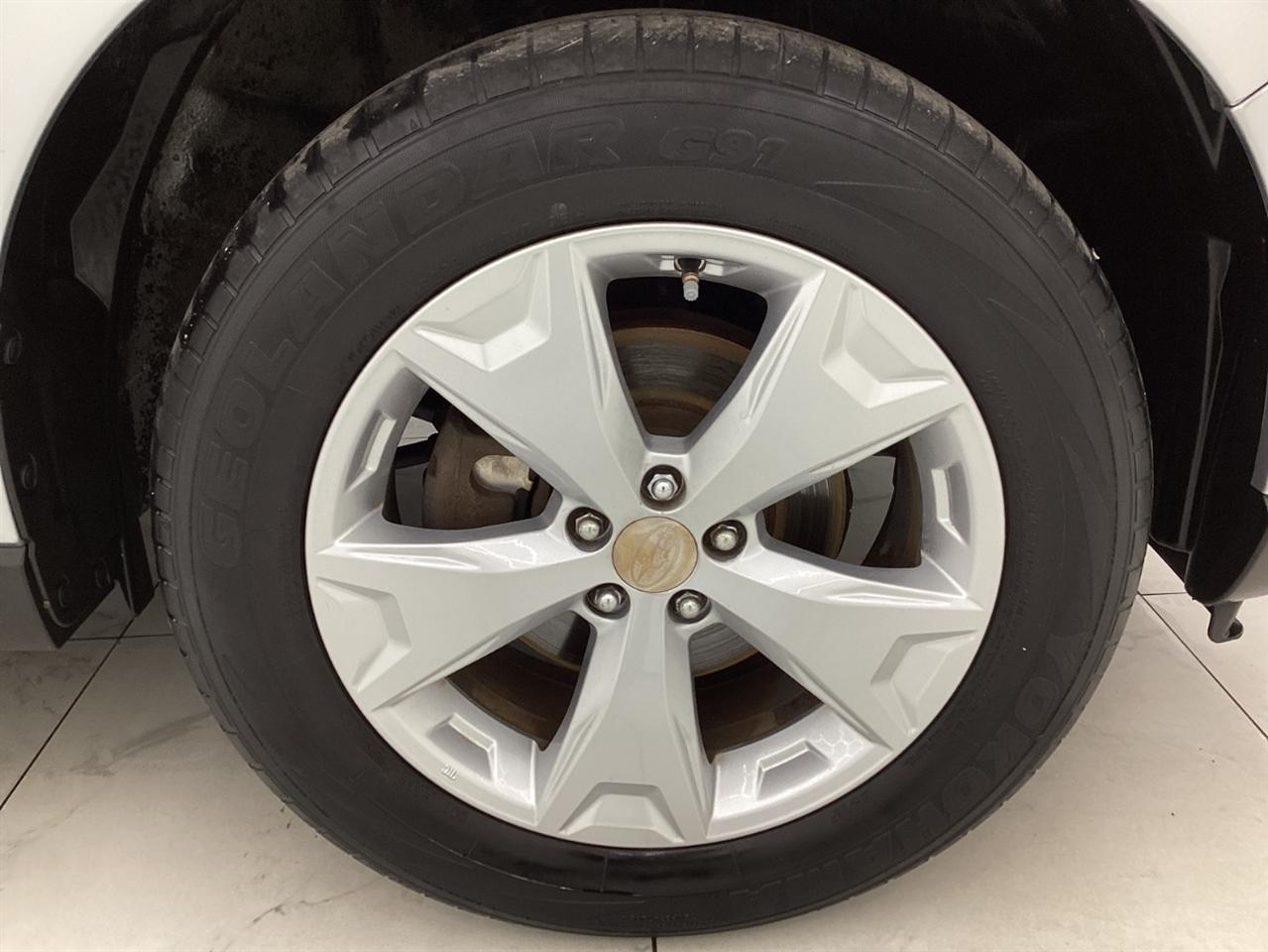 Subaru Forester 4dr Auto 2.5i Limited PZEV 2014