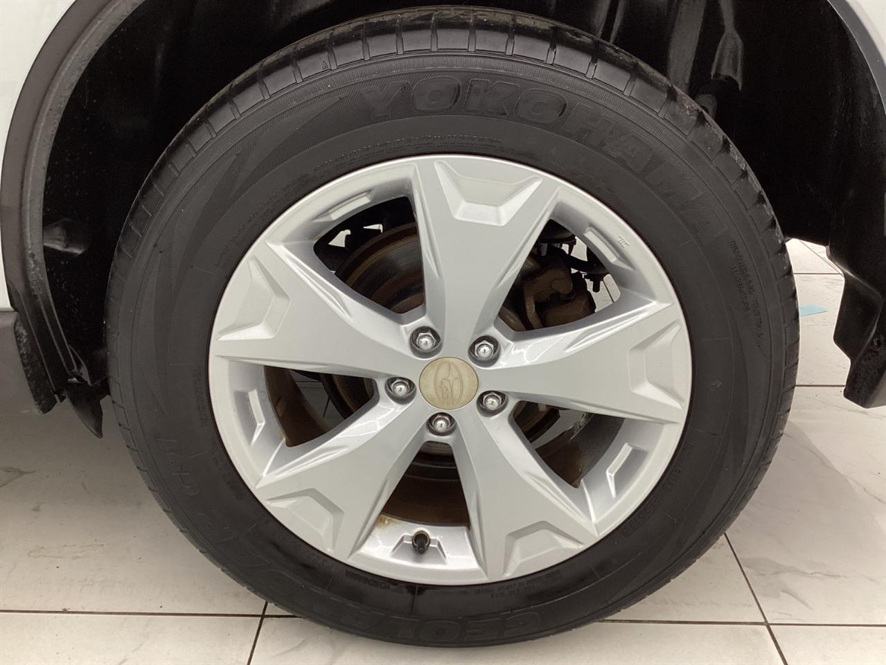Subaru Forester 4dr Auto 2.5i Limited PZEV 2014