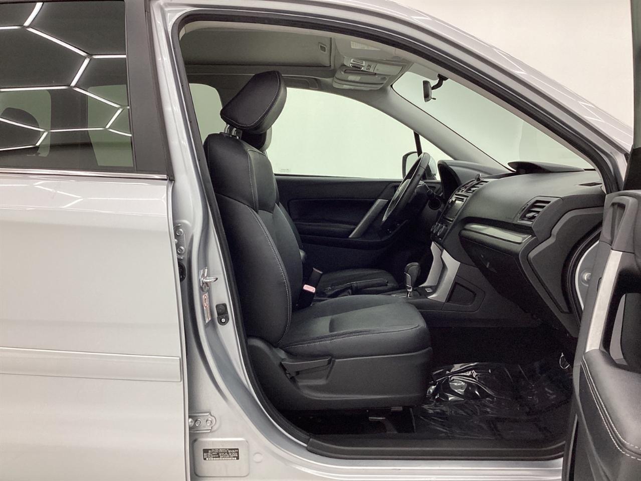 Subaru Forester 4dr Auto 2.5i Limited PZEV 2014
