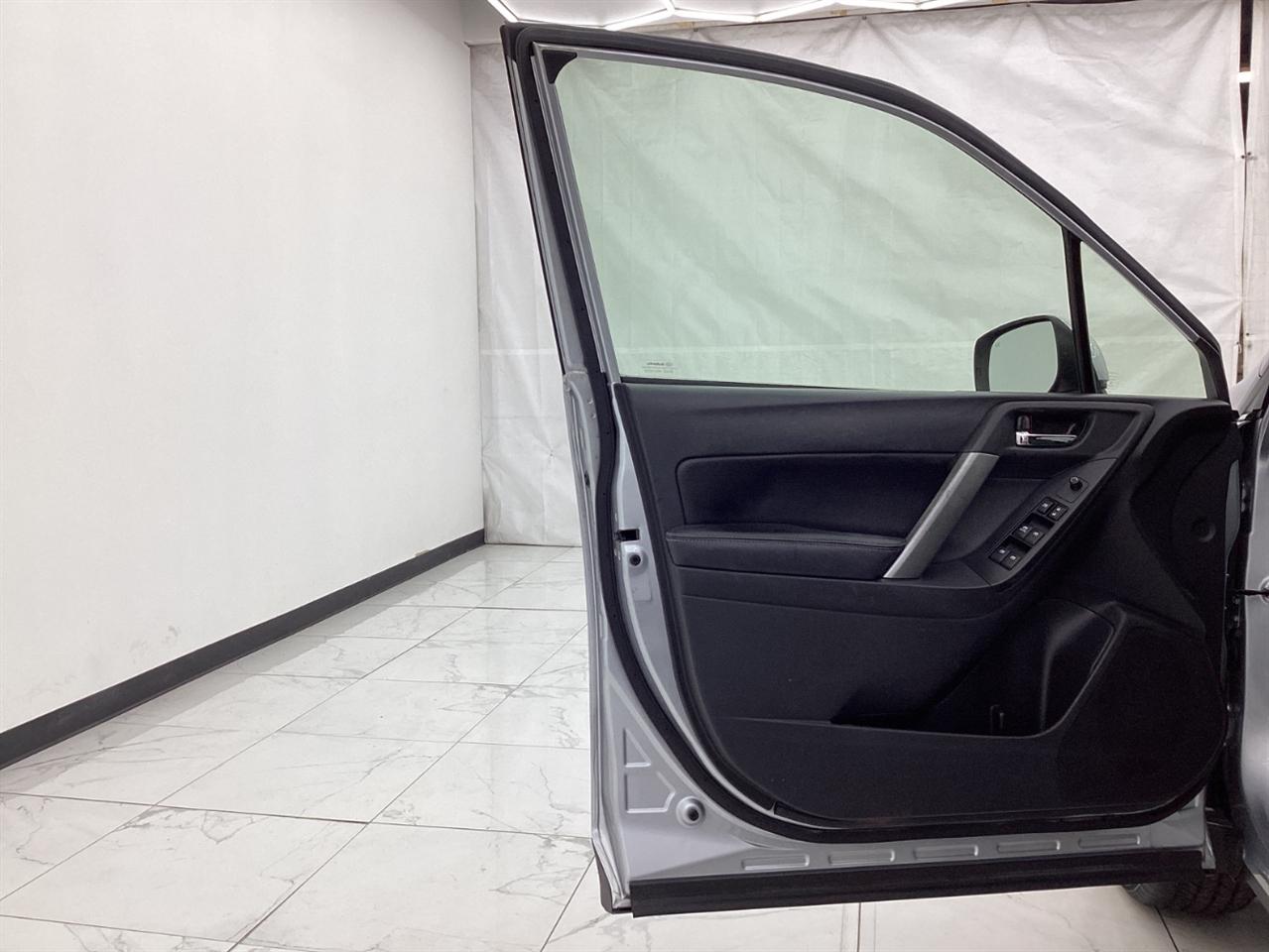 Subaru Forester 4dr Auto 2.5i Limited PZEV 2014