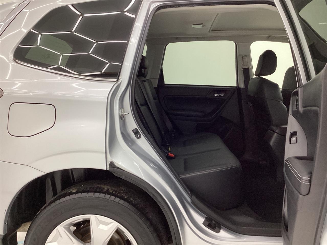 Subaru Forester 4dr Auto 2.5i Limited PZEV 2014