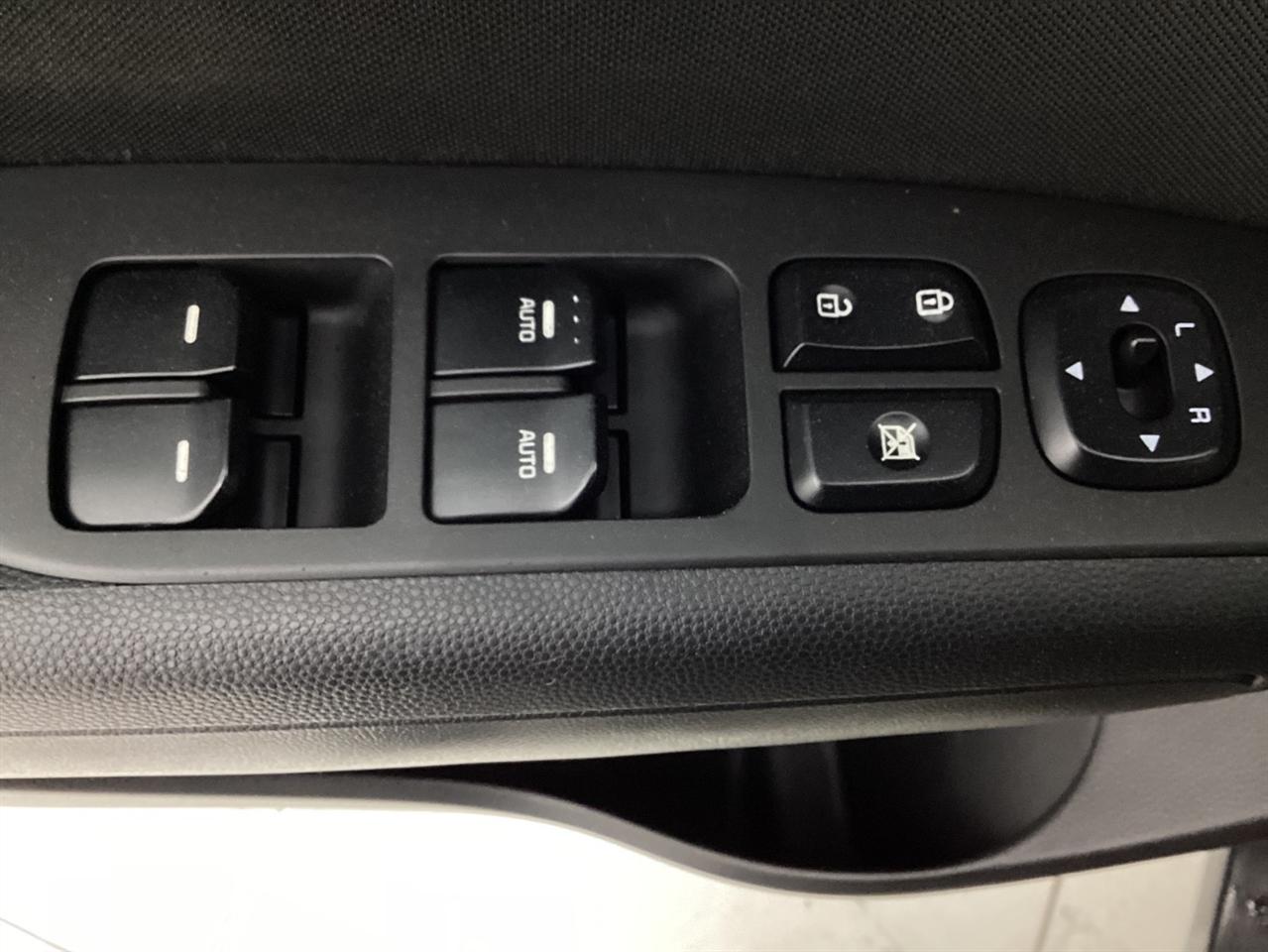 Kia Soul 5dr Wgn Auto + 2015