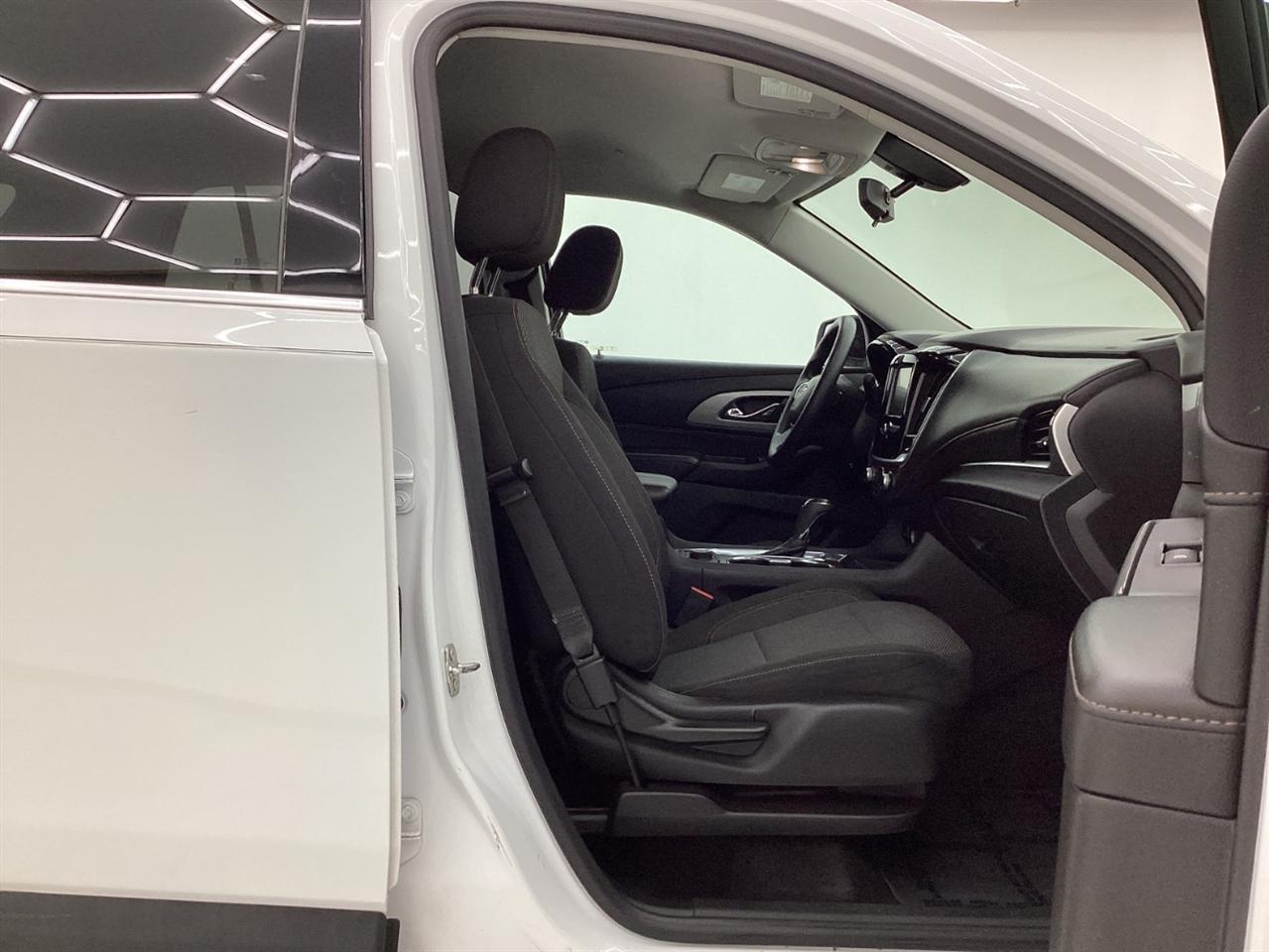 Chevrolet Traverse FWD 4dr LS w/1LS 2018