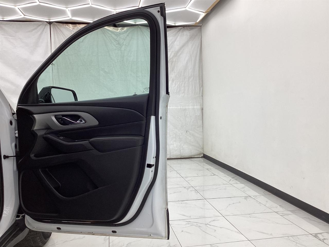 Chevrolet Traverse FWD 4dr LS w/1LS 2018