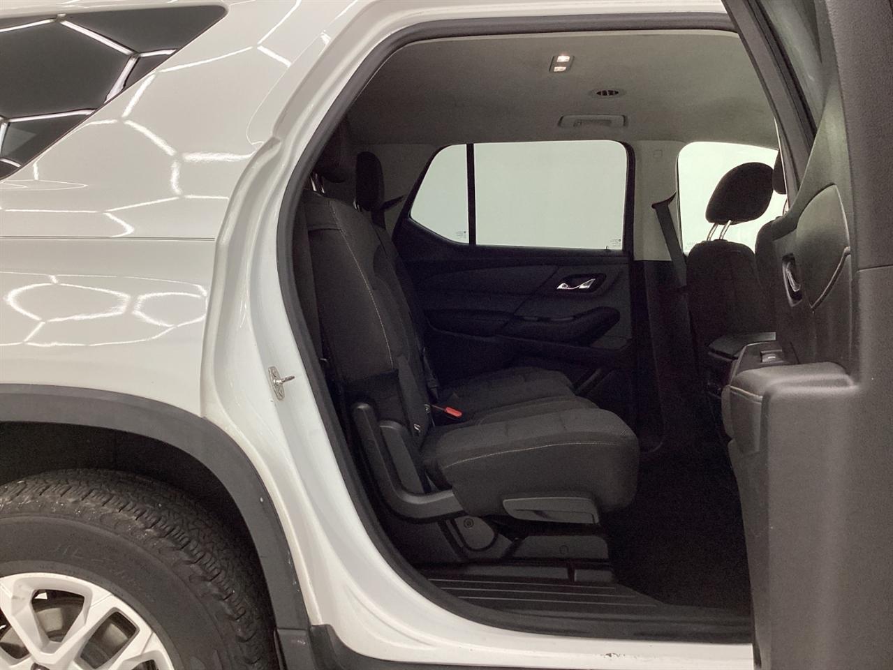 Chevrolet Traverse FWD 4dr LS w/1LS 2018
