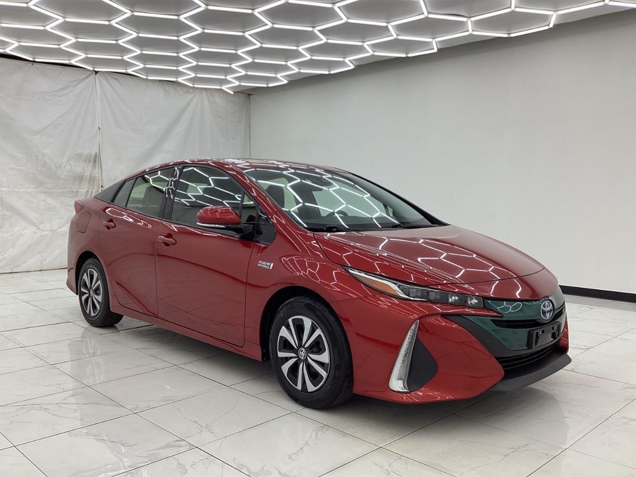 Toyota Prius Prime Advanced (Natl) 2017