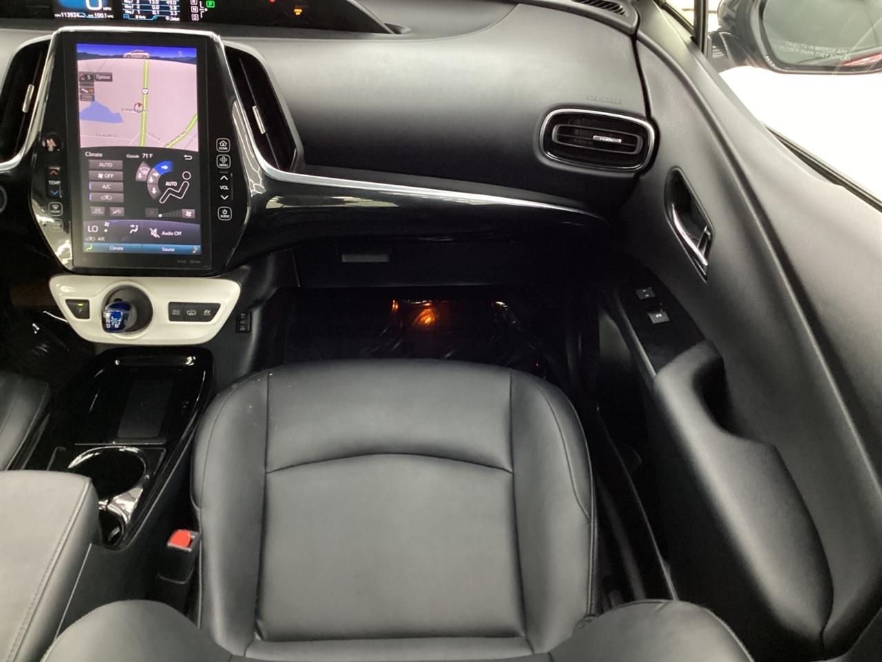 Toyota Prius Prime Advanced (Natl) 2017