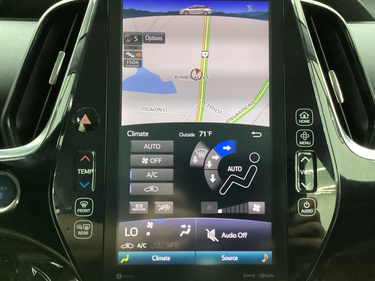 Toyota Prius Prime Advanced (Natl) 2017
