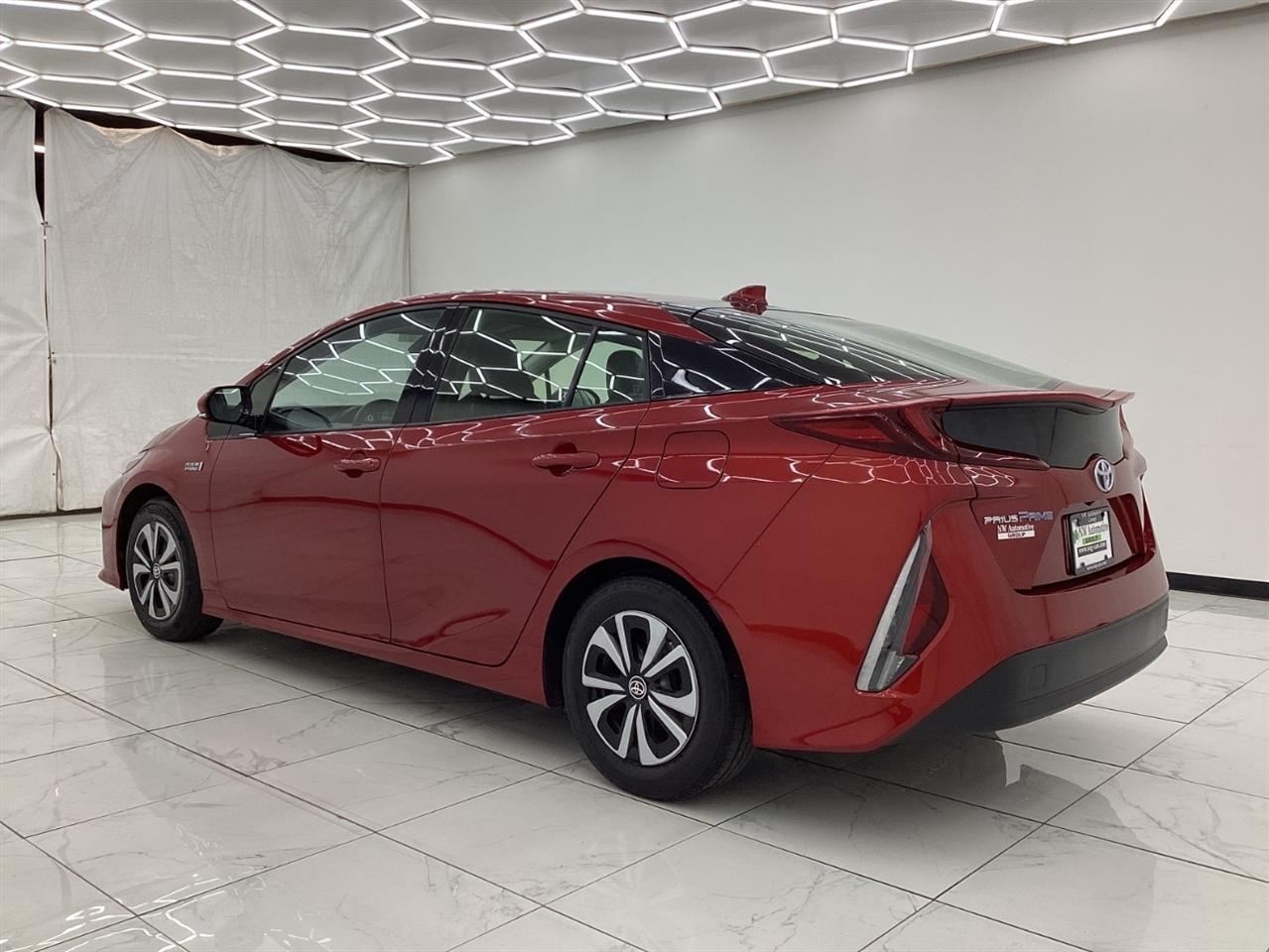 Toyota Prius Prime Advanced (Natl) 2017