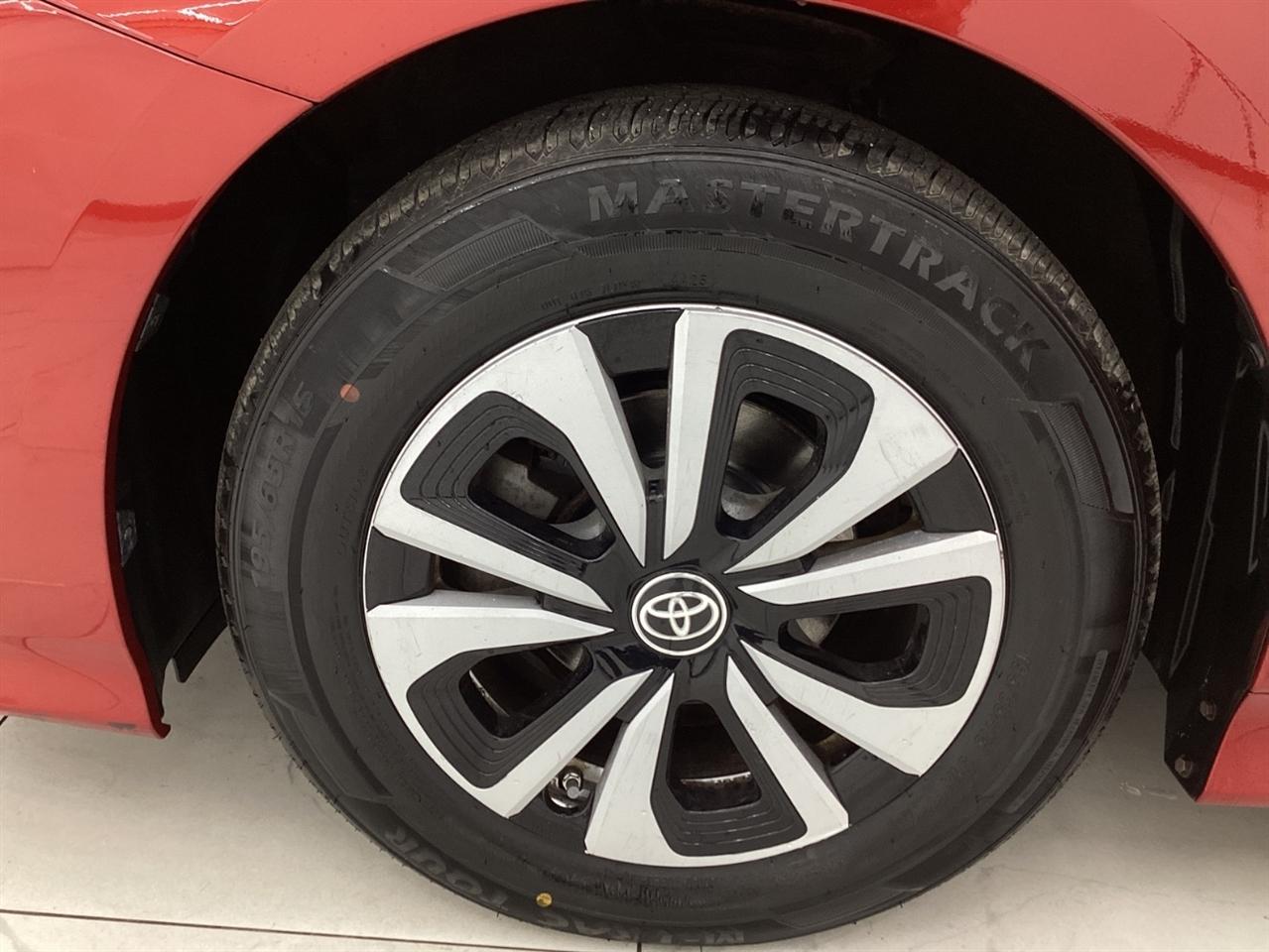 Toyota Prius Prime Advanced (Natl) 2017