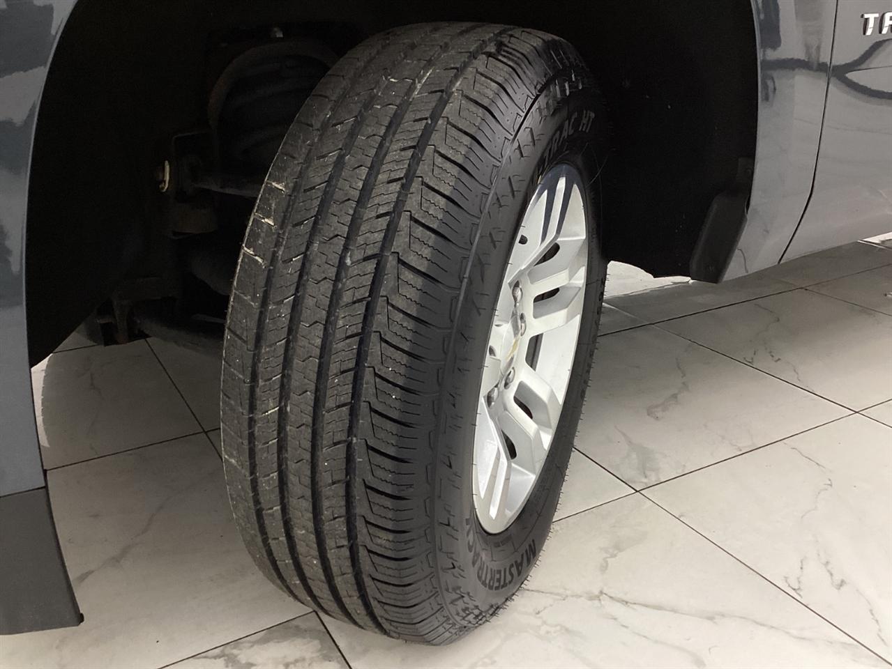 Chevrolet Tahoe 4WD 4dr LT 2020