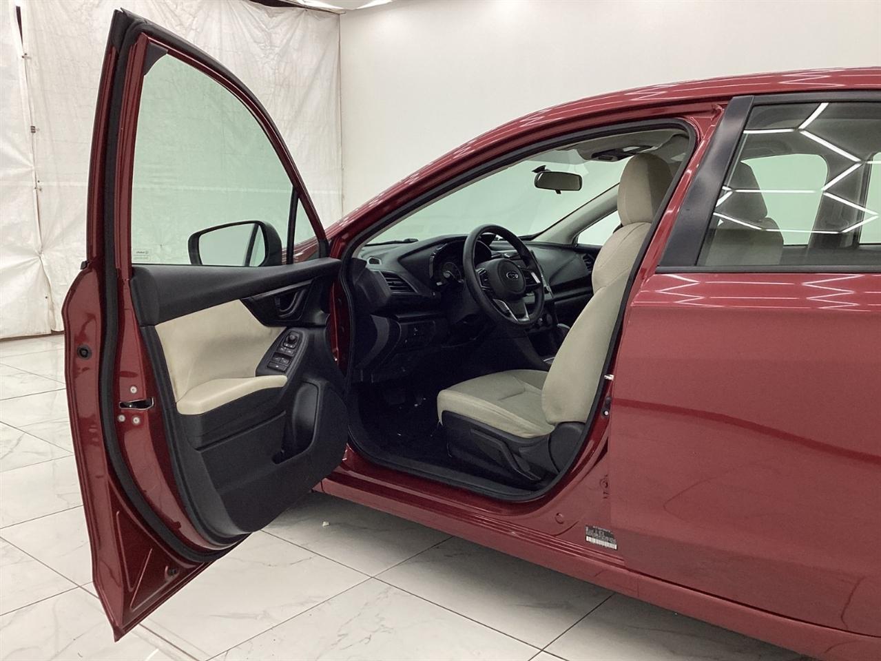 Subaru Impreza 2.0i 4-door CVT 2017