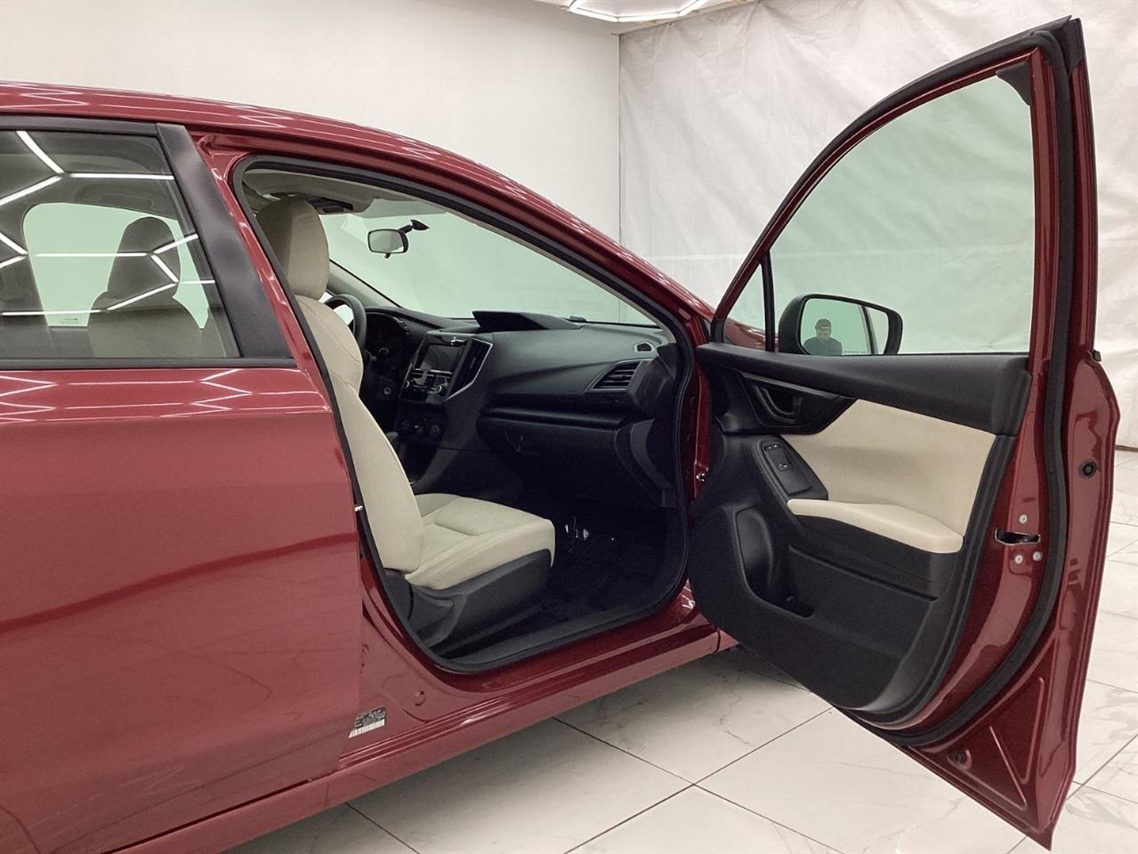 Subaru Impreza 2.0i 4-door CVT 2017