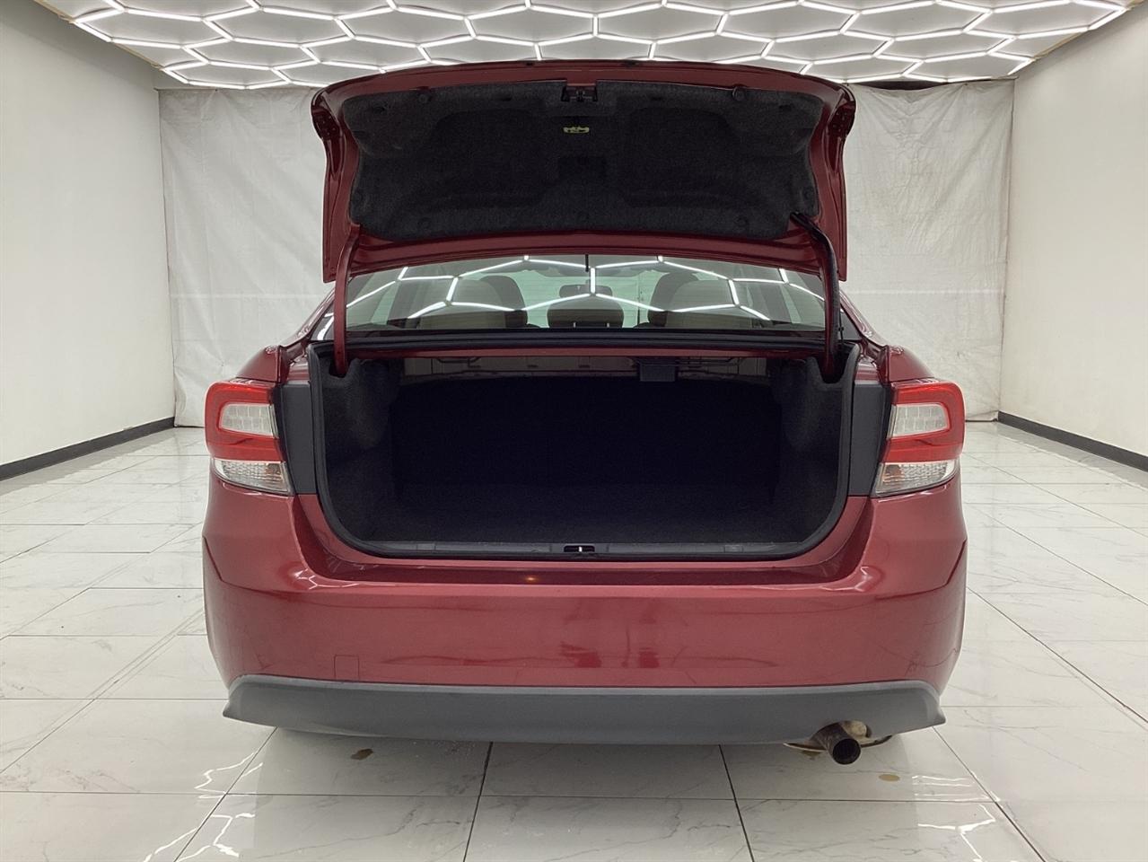 Subaru Impreza 2.0i 4-door CVT 2017