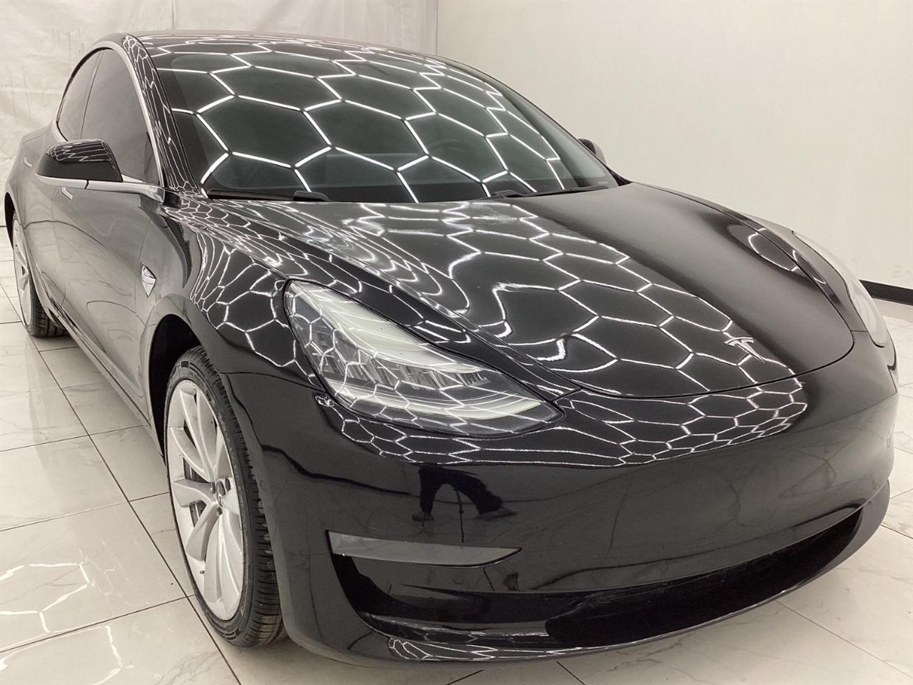 Tesla Model 3 Mid Range Battery RWD 2018