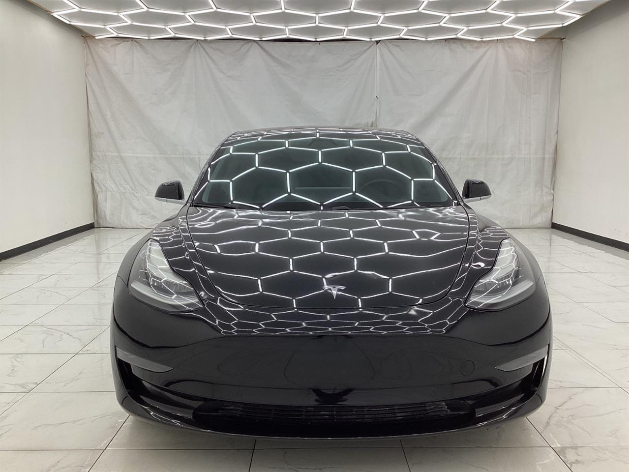 Tesla Model 3 Mid Range Battery RWD 2018
