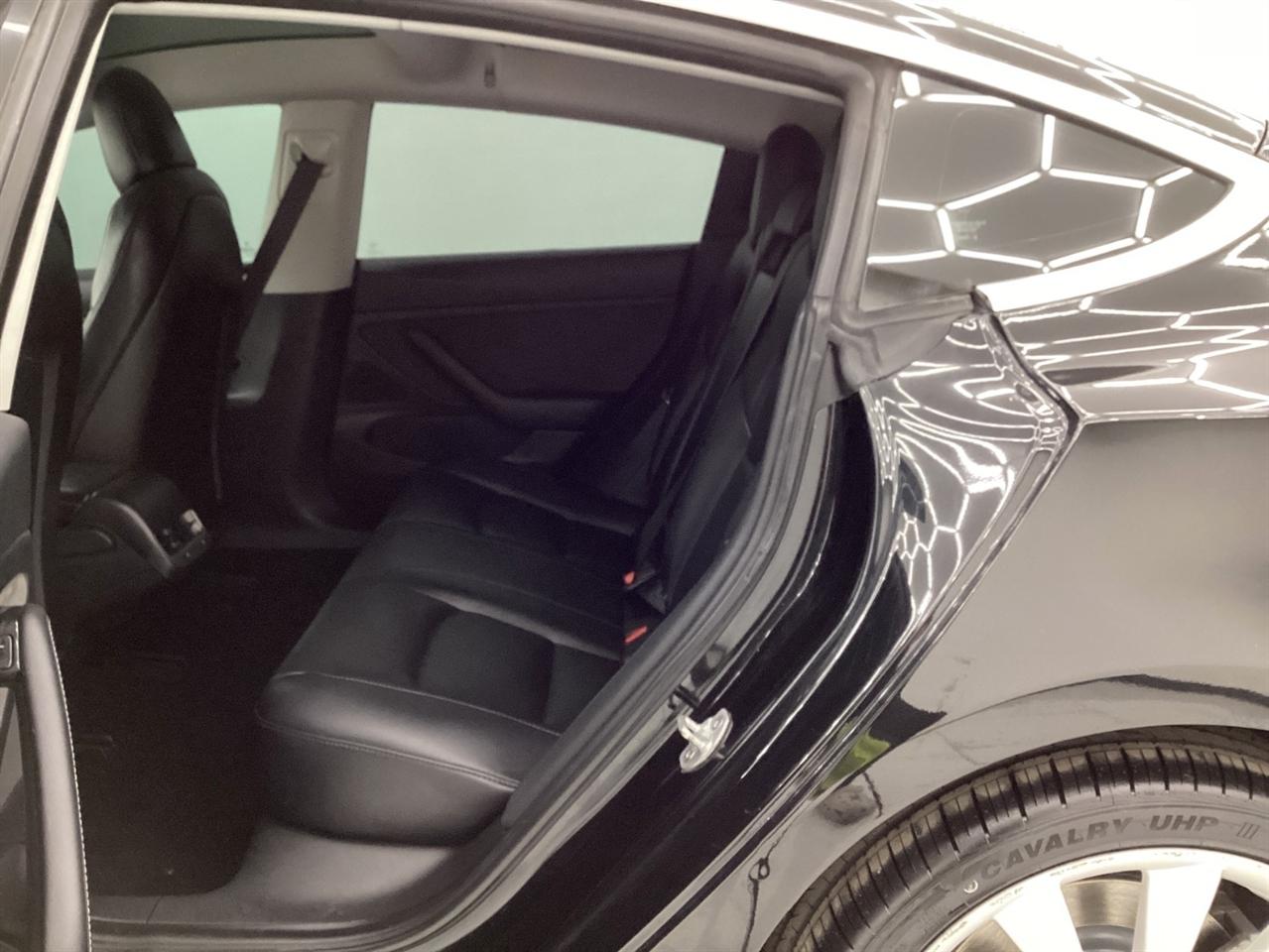 Tesla Model 3 Mid Range Battery RWD 2018