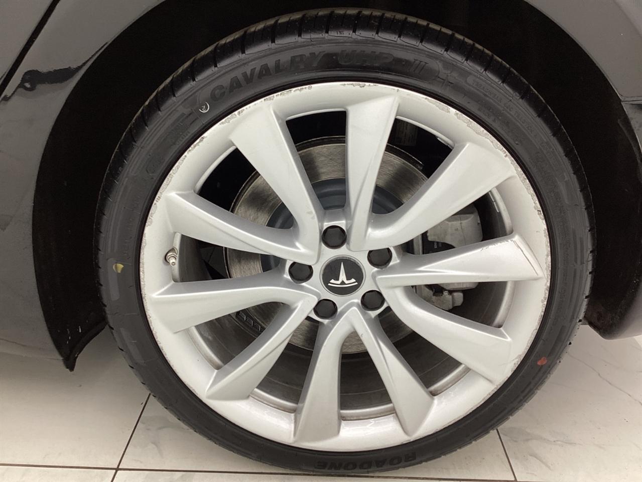 Tesla Model 3 Mid Range Battery RWD 2018