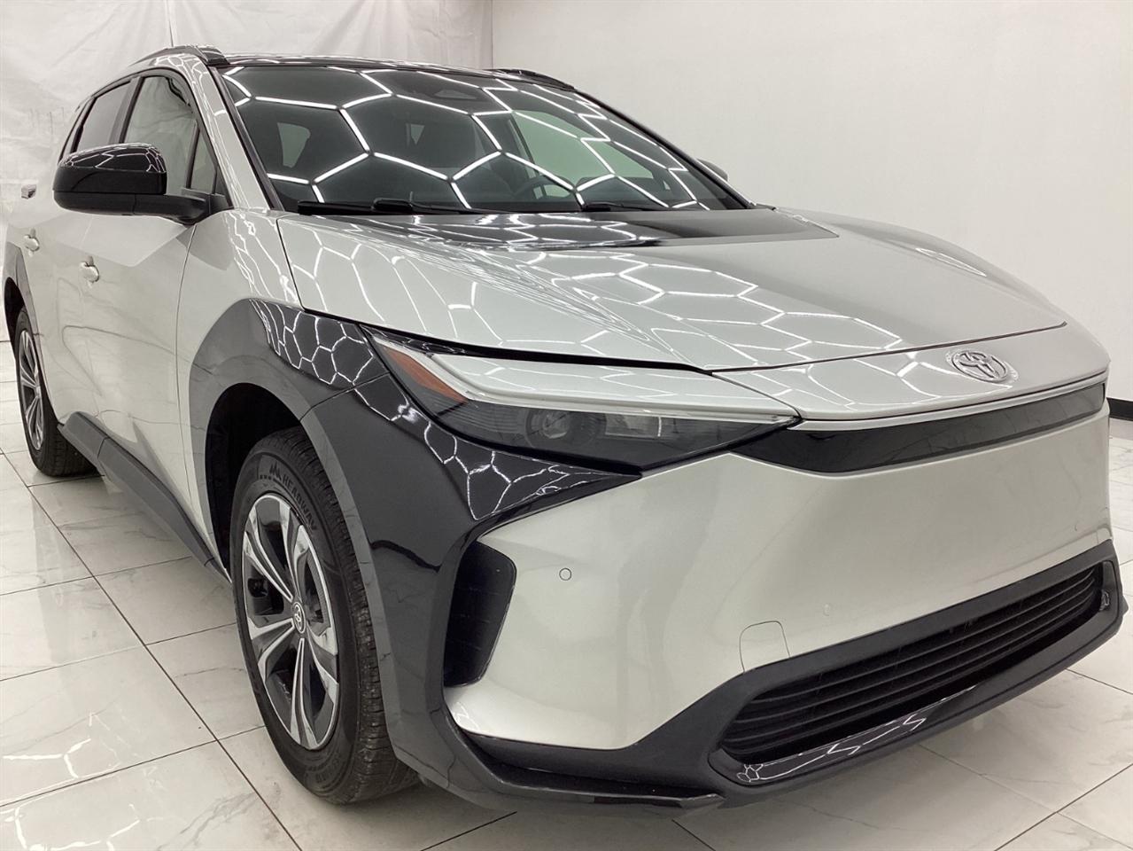 Toyota BZ4X Limited AWD (Natl) 2023