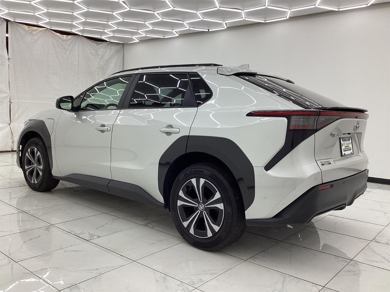 Toyota BZ4X Limited AWD (Natl) 2023
