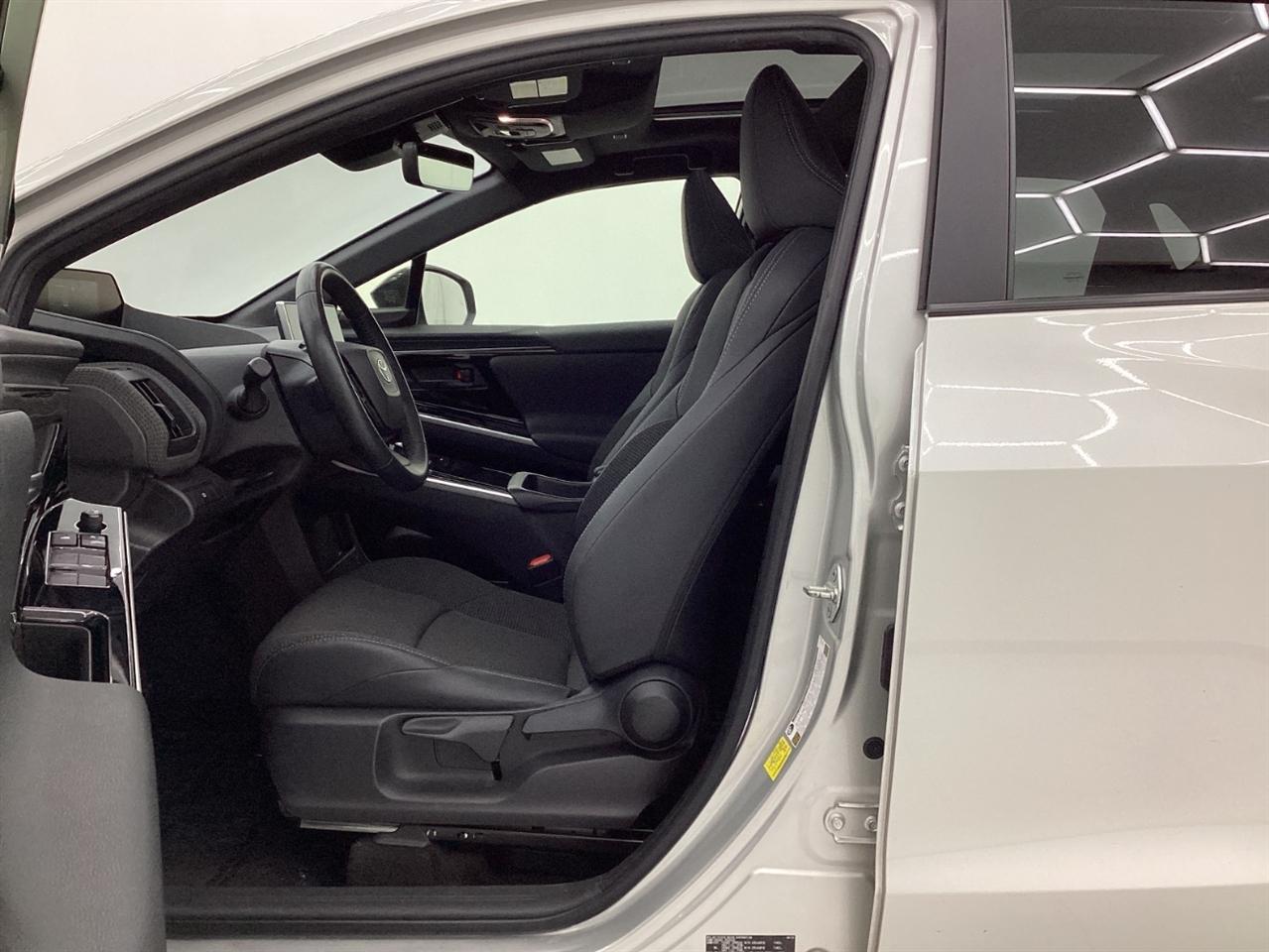 Toyota BZ4X Limited AWD (Natl) 2023