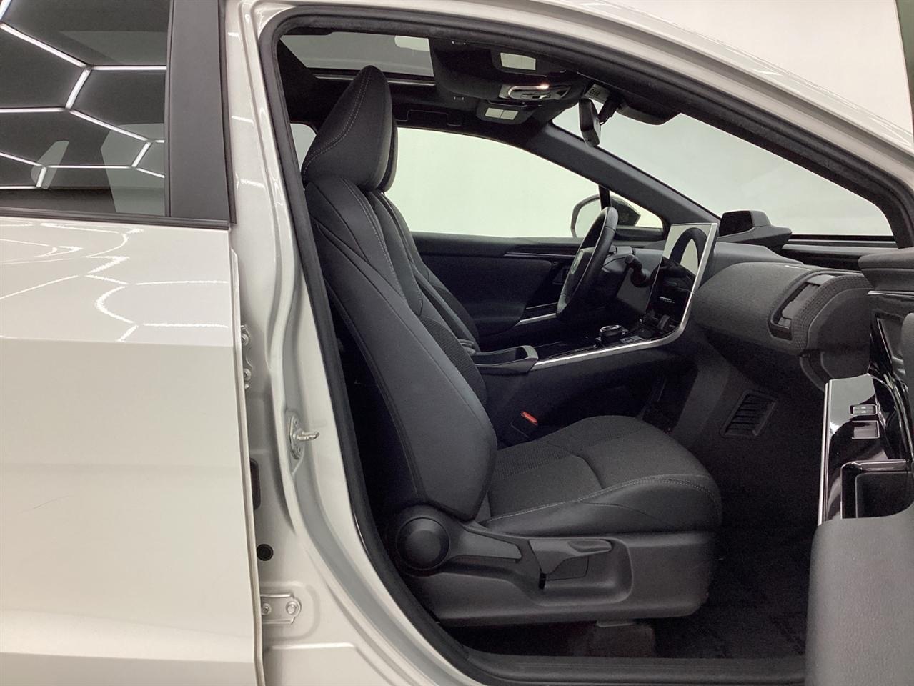 Toyota BZ4X Limited AWD (Natl) 2023