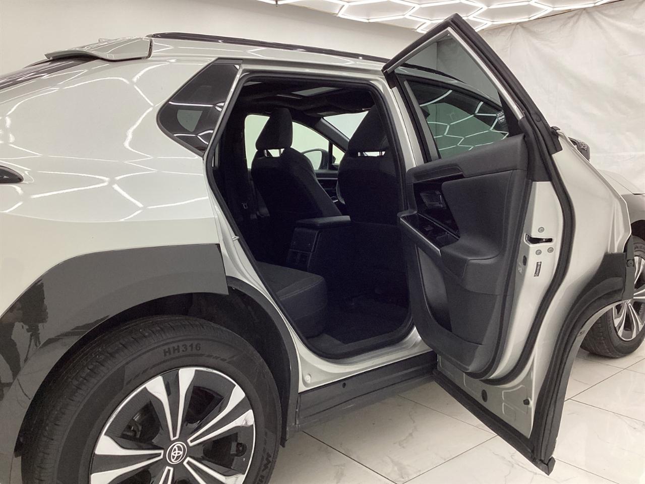 Toyota BZ4X Limited AWD (Natl) 2023