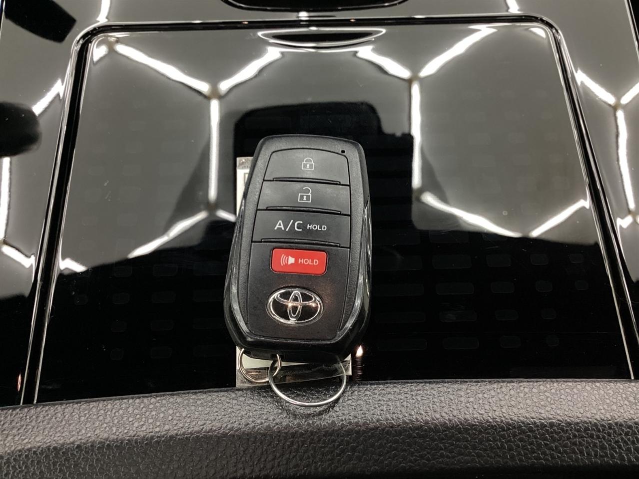 Toyota BZ4X Limited AWD (Natl) 2023
