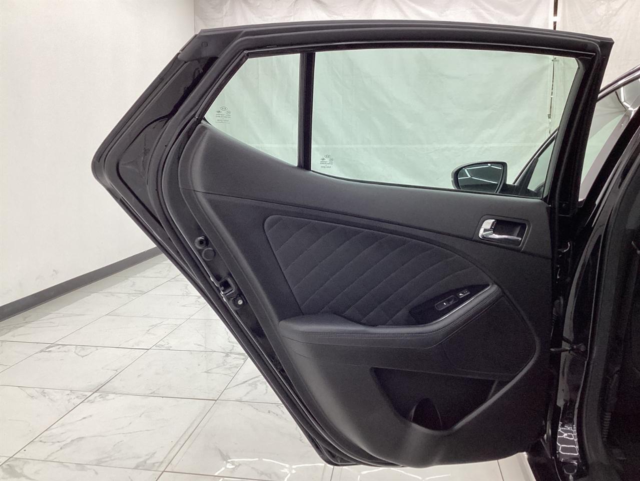 Kia Optima 4dr Sdn SXL Turbo 2015