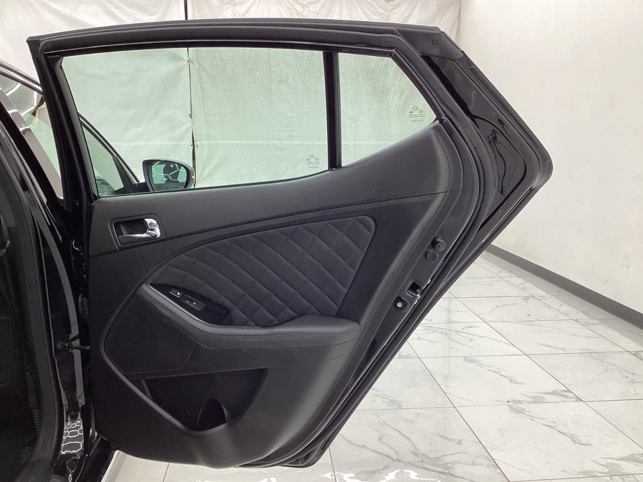 Kia Optima 4dr Sdn SXL Turbo 2015