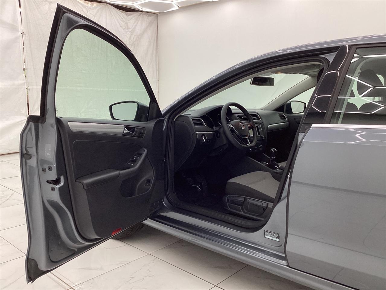 Volkswagen Jetta 1.4T S Manual 2017