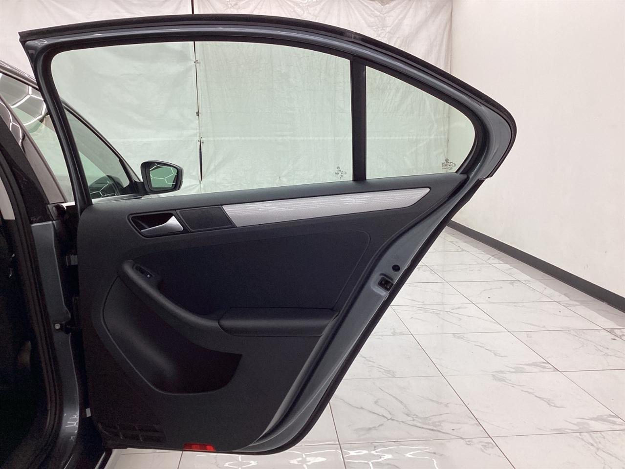 Volkswagen Jetta 1.4T S Manual 2017