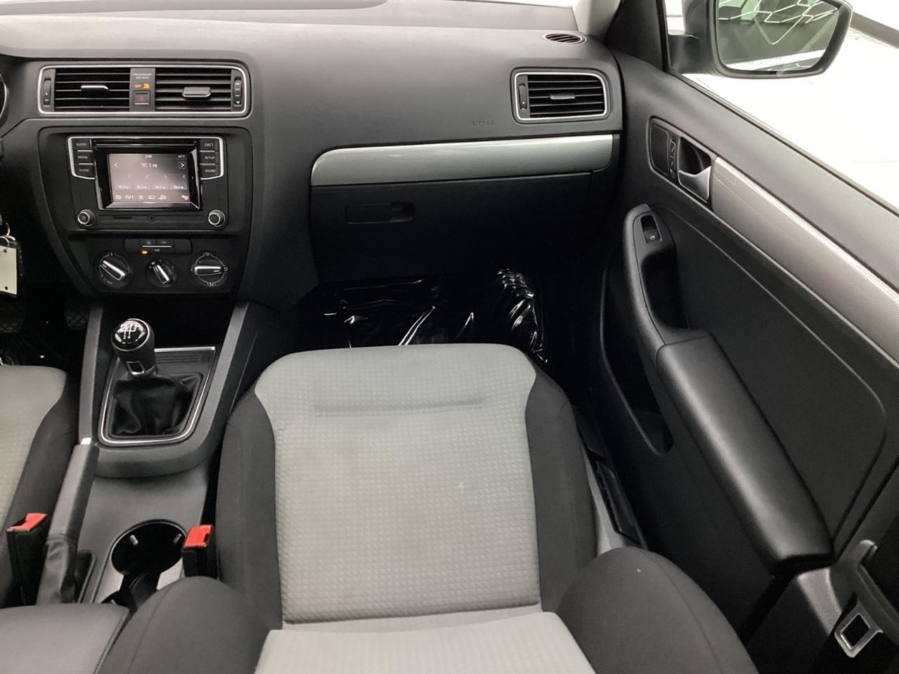 Volkswagen Jetta 1.4T S Manual 2017