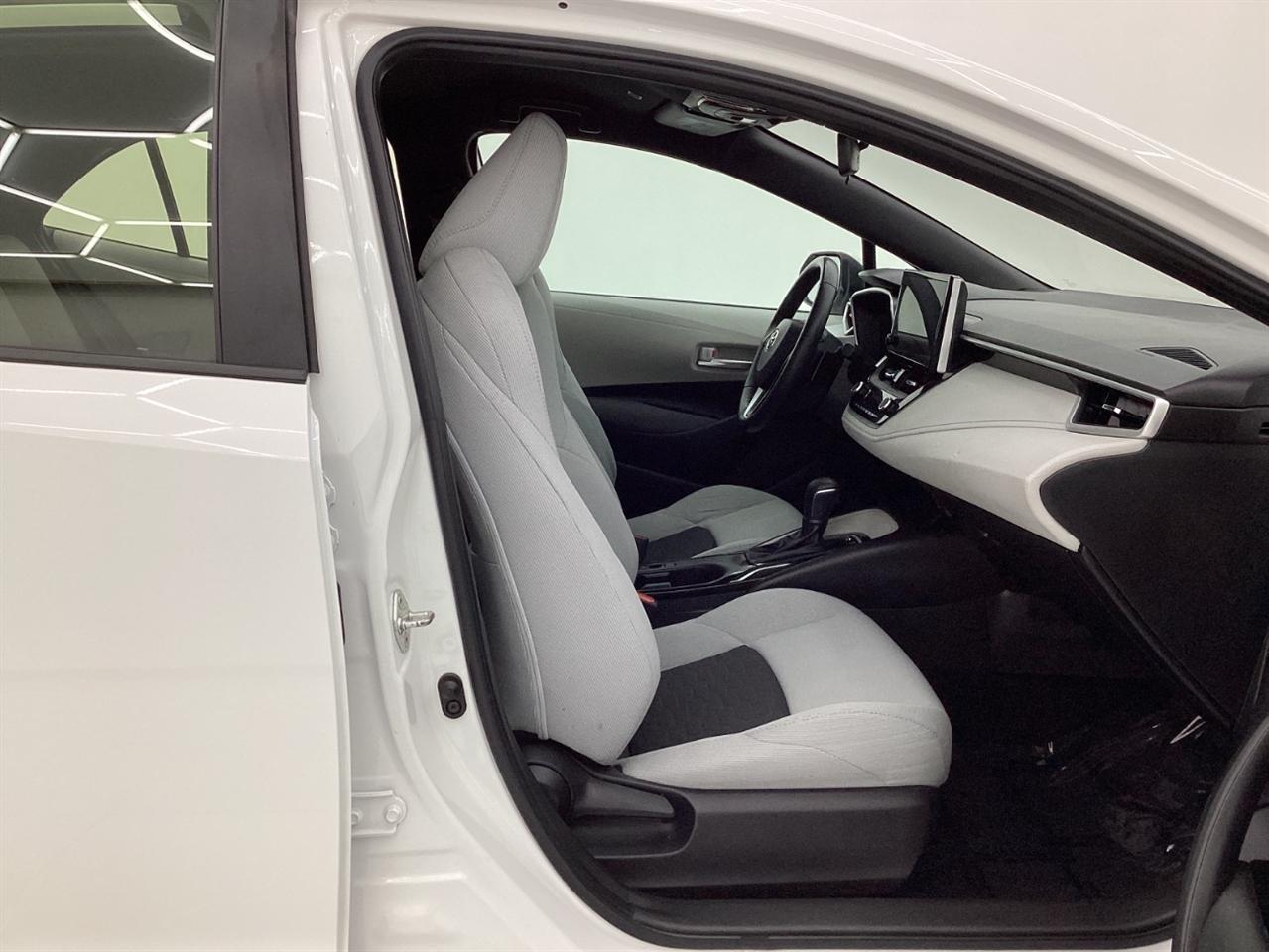 Toyota Corolla Hatchback SE CVT (Natl) 2023