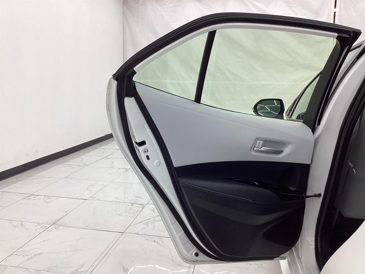 Toyota Corolla Hatchback SE CVT (Natl) 2023