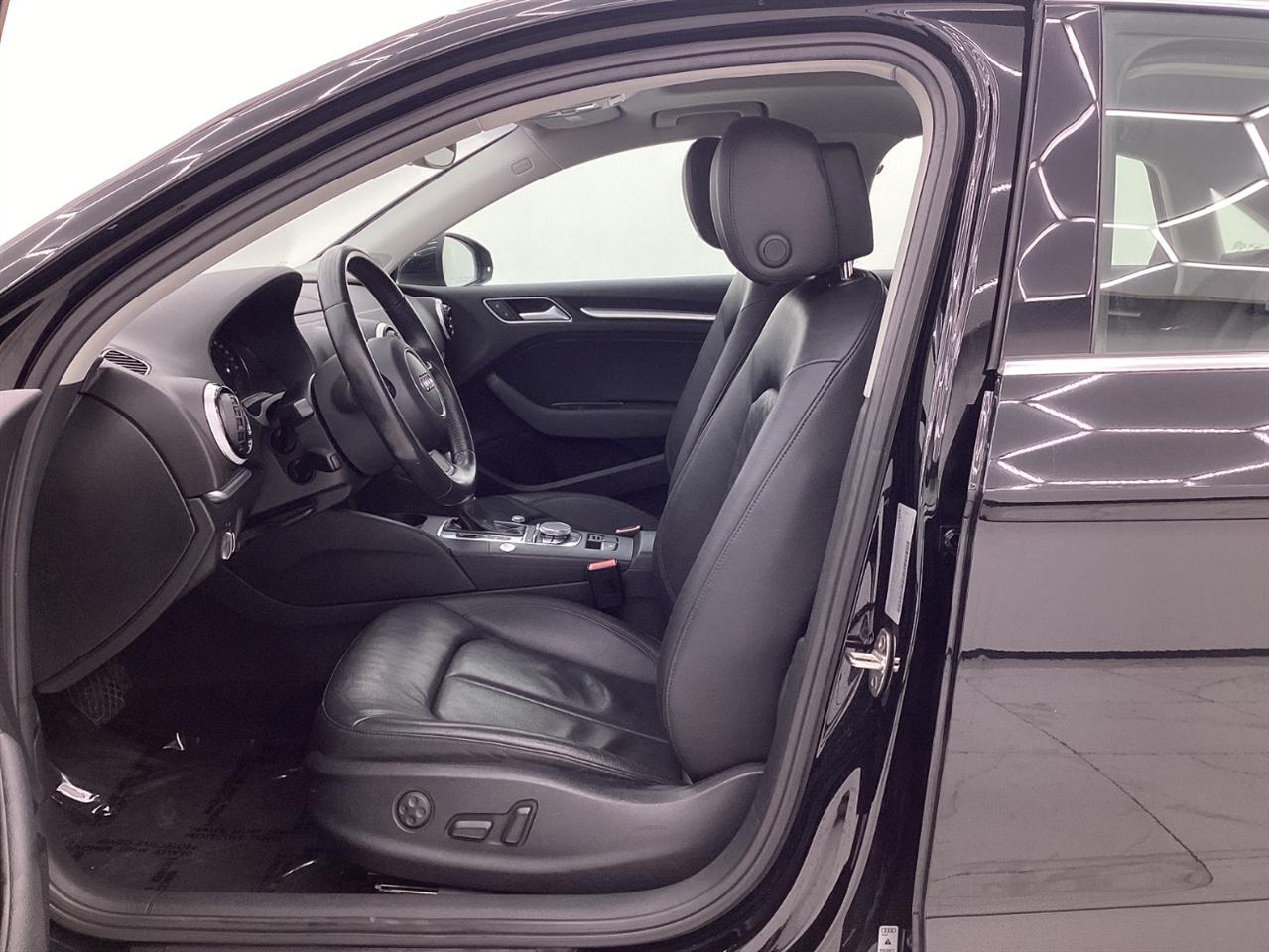 Audi A3 4dr Sdn quattro 2.0T Premium Plus 2015