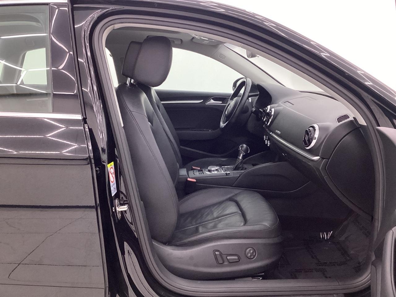Audi A3 4dr Sdn quattro 2.0T Premium Plus 2015