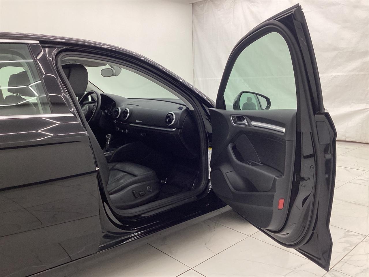 Audi A3 4dr Sdn quattro 2.0T Premium Plus 2015