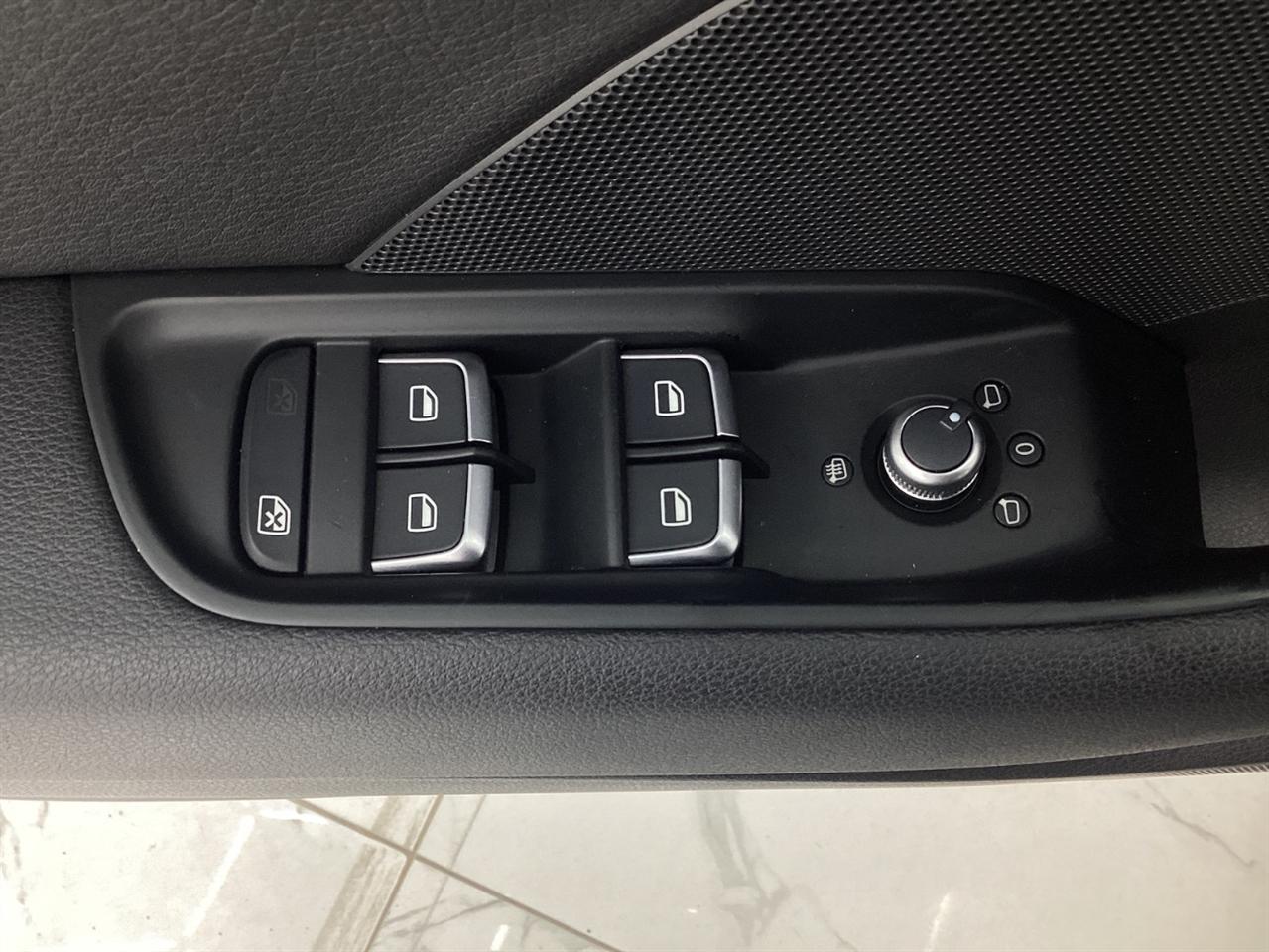 Audi A3 4dr Sdn quattro 2.0T Premium Plus 2015
